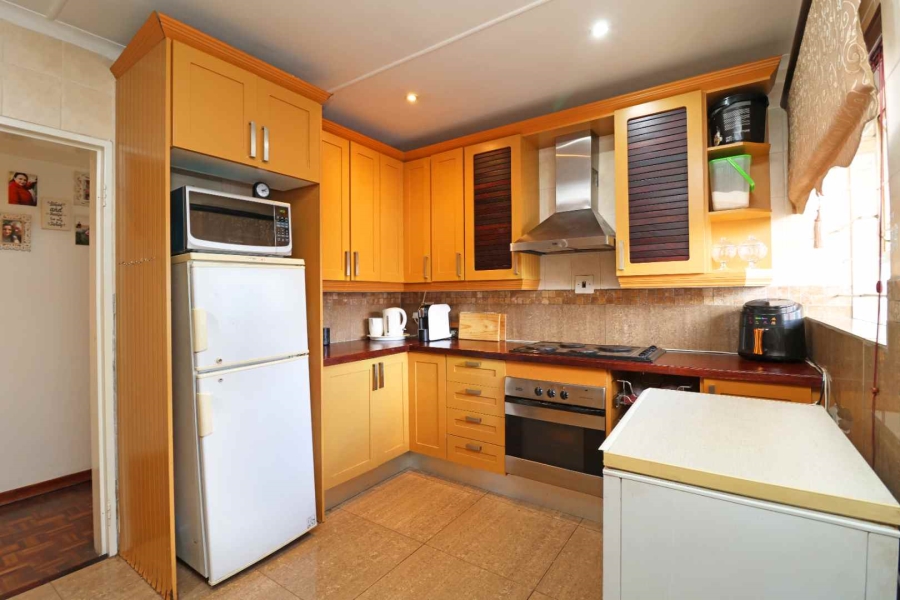2 Bedroom Property for Sale in Greenhills Gauteng