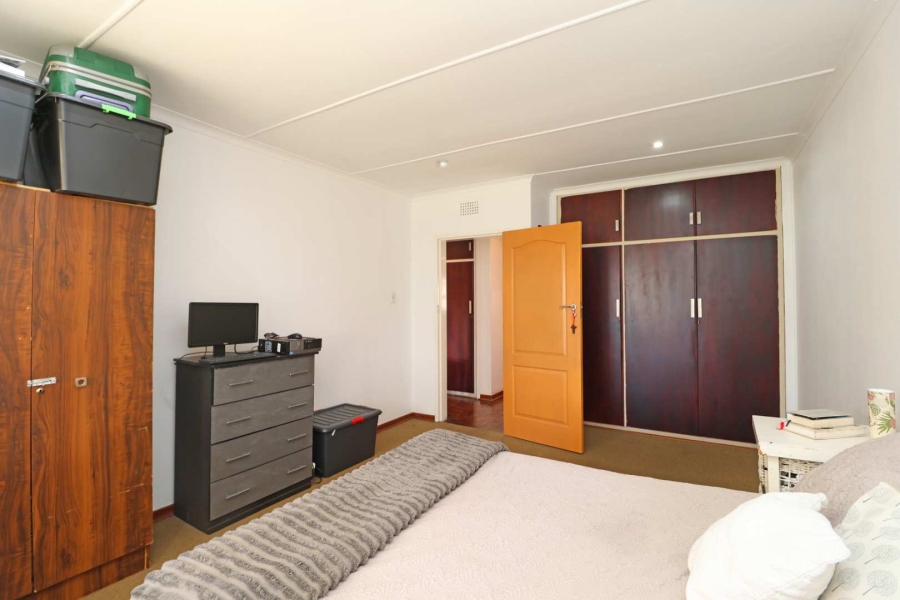2 Bedroom Property for Sale in Greenhills Gauteng