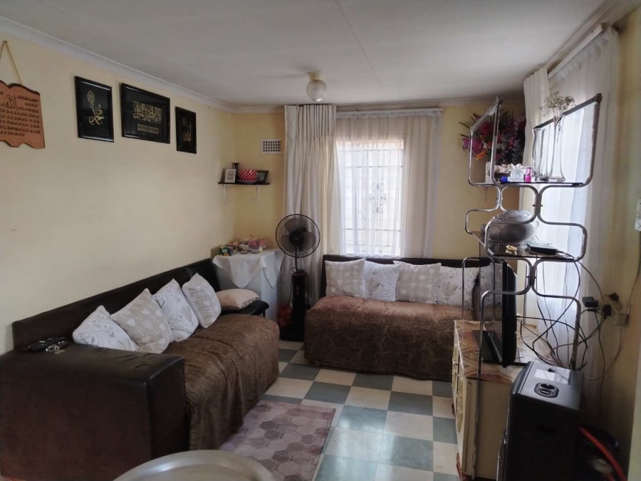 3 Bedroom Property for Sale in Lenasia Ext 13 Gauteng