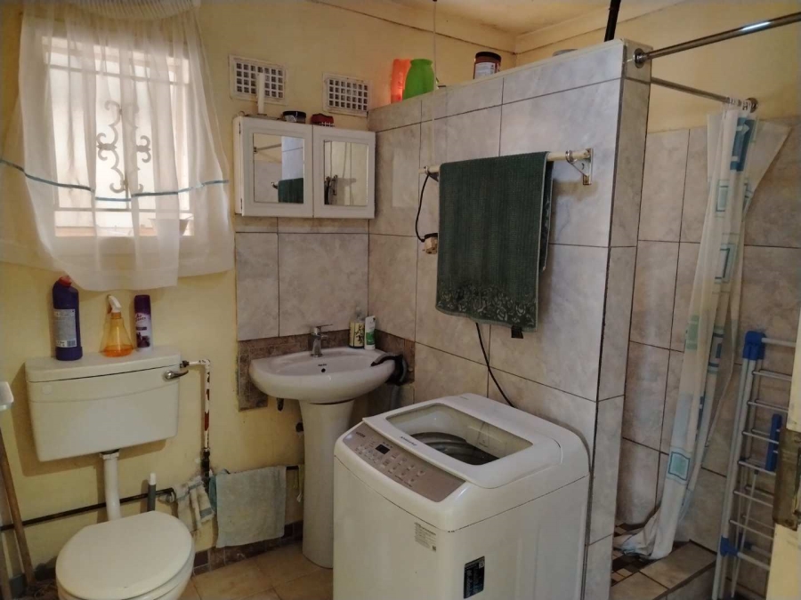 3 Bedroom Property for Sale in Lenasia Ext 13 Gauteng