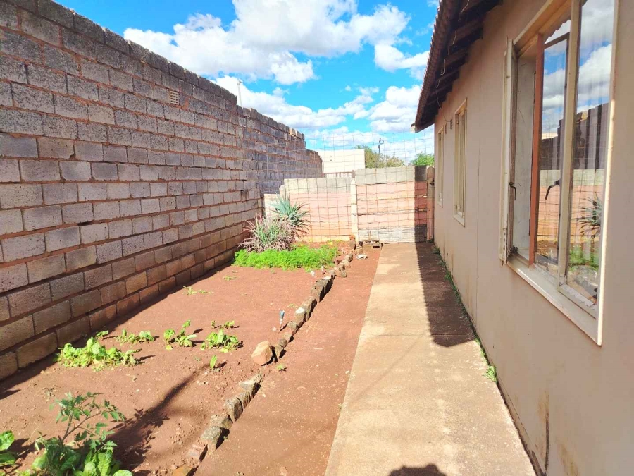 3 Bedroom Property for Sale in Lenasia Ext 13 Gauteng