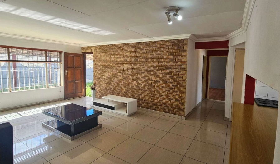 2 Bedroom Property for Sale in Princess A H Gauteng