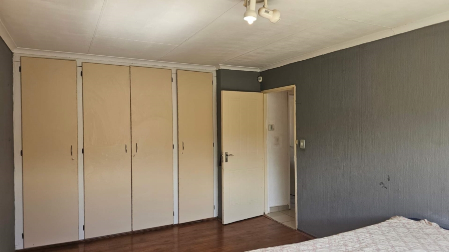 2 Bedroom Property for Sale in Princess A H Gauteng
