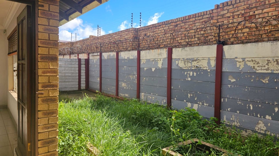 2 Bedroom Property for Sale in Princess A H Gauteng