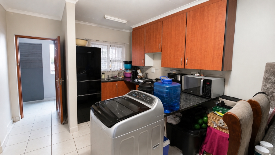 2 Bedroom Property for Sale in Albemarle Gauteng