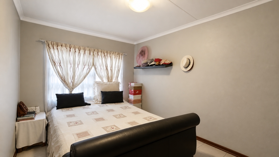 2 Bedroom Property for Sale in Albemarle Gauteng
