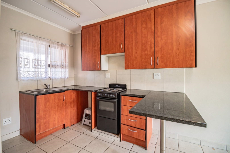 2 Bedroom Property for Sale in Albemarle Gauteng