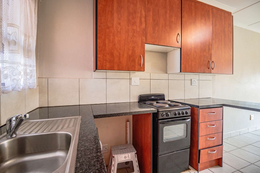 2 Bedroom Property for Sale in Albemarle Gauteng