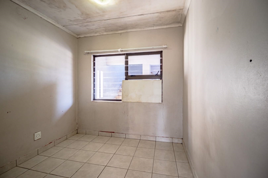 2 Bedroom Property for Sale in Albemarle Gauteng