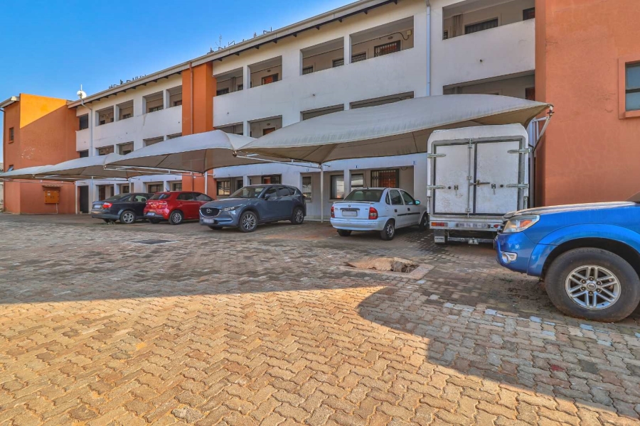 2 Bedroom Property for Sale in Albemarle Gauteng