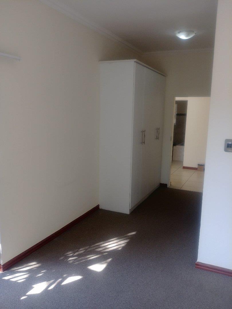 2 Bedroom Property for Sale in Parkview Gauteng