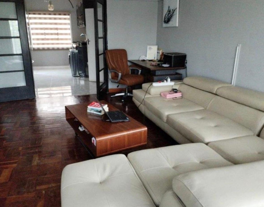 2 Bedroom Property for Sale in Roseacres Gauteng