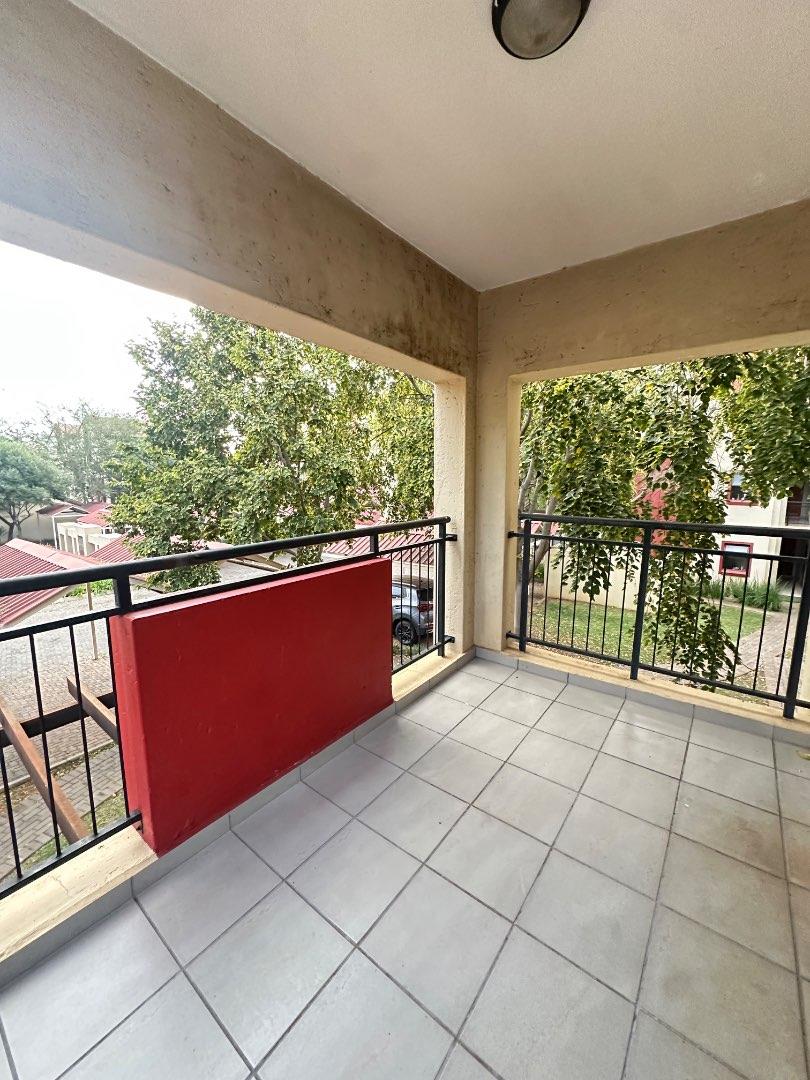 1 Bedroom Property for Sale in Oukraal Estate Gauteng