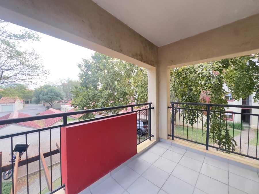 1 Bedroom Property for Sale in Oukraal Estate Gauteng