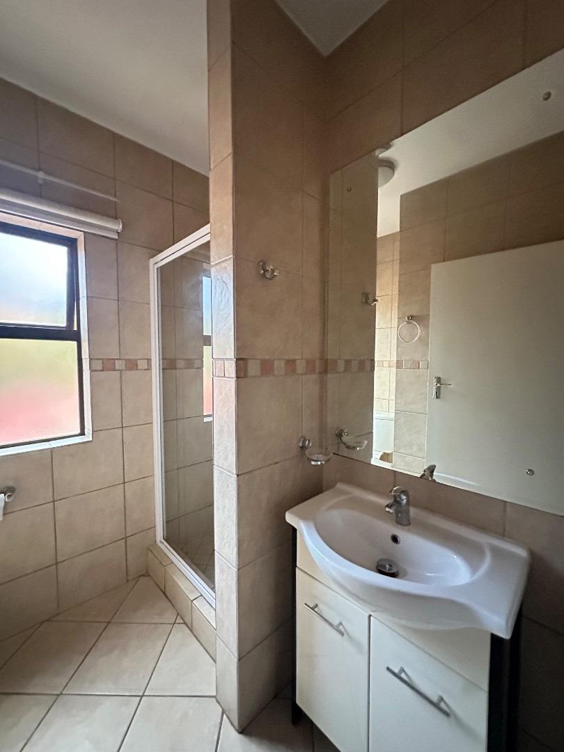 1 Bedroom Property for Sale in Oukraal Estate Gauteng