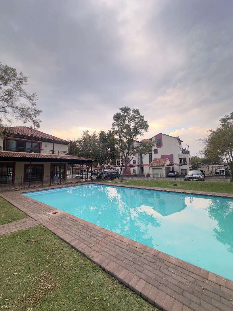 1 Bedroom Property for Sale in Oukraal Estate Gauteng