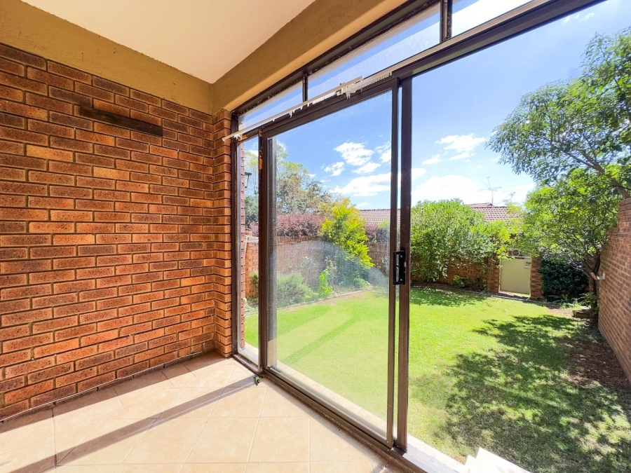2 Bedroom Property for Sale in Mooikloof Ridge Gauteng