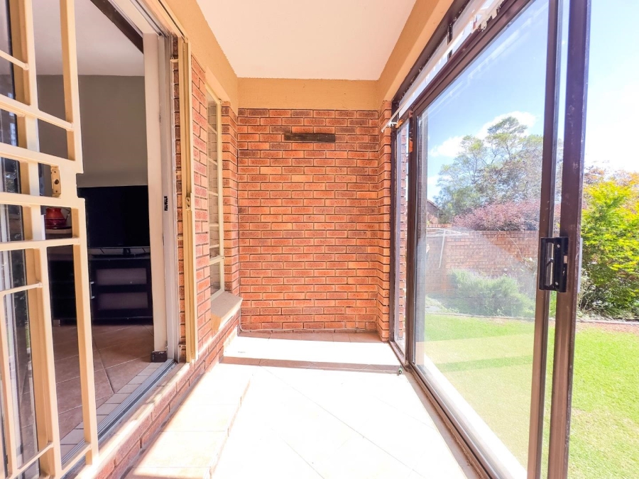 2 Bedroom Property for Sale in Mooikloof Ridge Gauteng