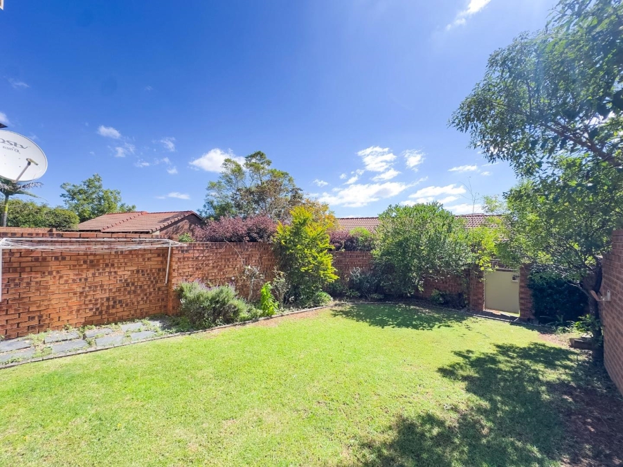 2 Bedroom Property for Sale in Mooikloof Ridge Gauteng