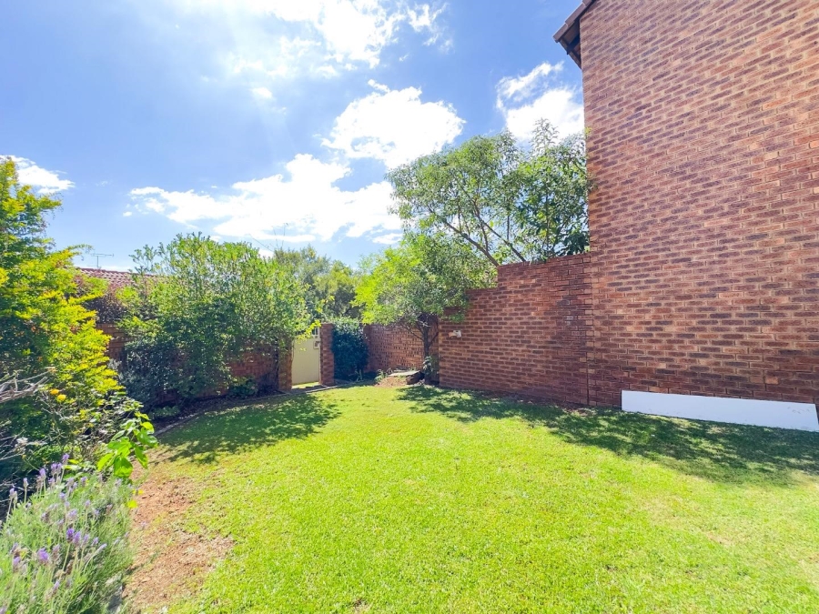 2 Bedroom Property for Sale in Mooikloof Ridge Gauteng