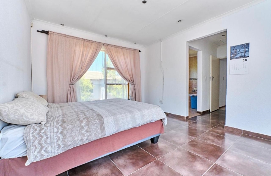 3 Bedroom Property for Sale in Kyalami Hills Gauteng