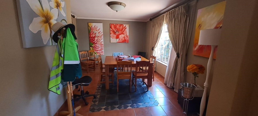 3 Bedroom Property for Sale in Brackendowns Gauteng