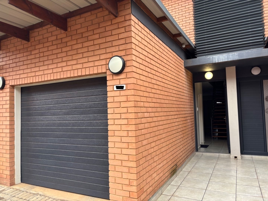 2 Bedroom Property for Sale in Six Fountains Residential Estate Gauteng