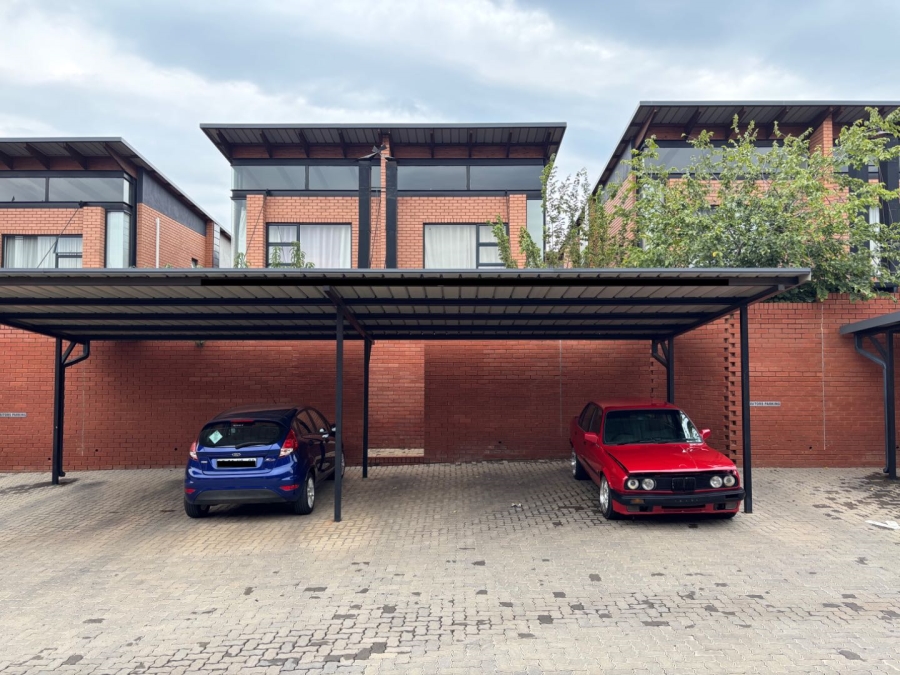 2 Bedroom Property for Sale in Six Fountains Residential Estate Gauteng