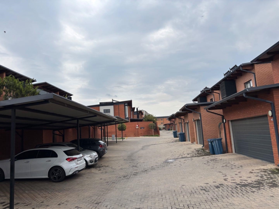 2 Bedroom Property for Sale in Six Fountains Residential Estate Gauteng