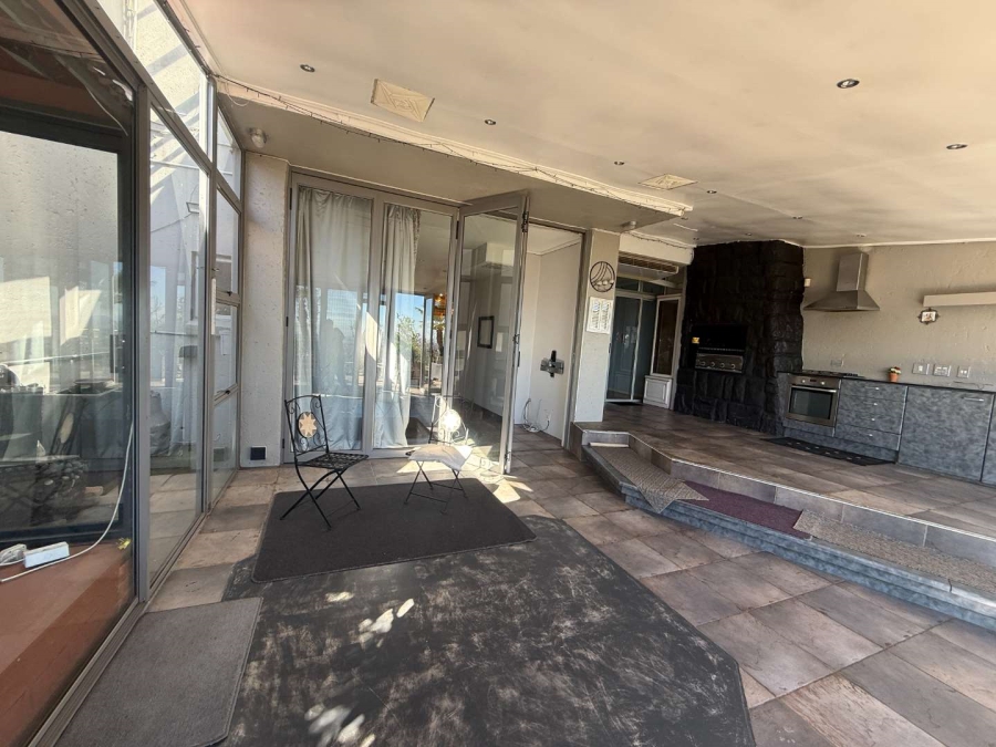 To Let 3 Bedroom Property for Rent in Northcliff Gauteng