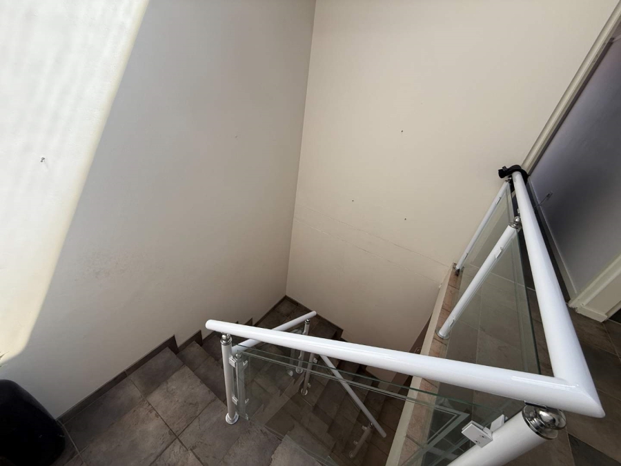 To Let 3 Bedroom Property for Rent in Northcliff Gauteng
