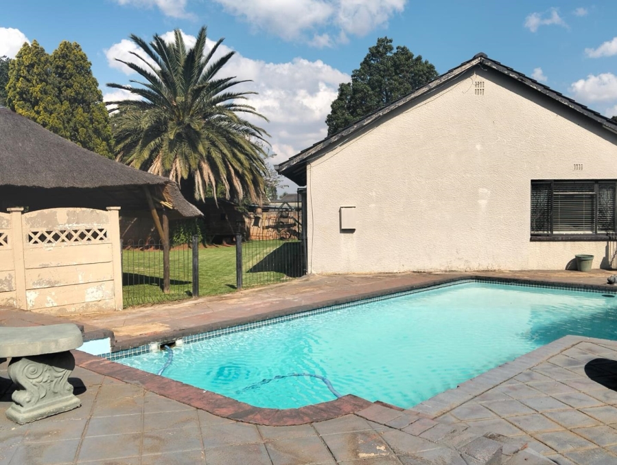 3 Bedroom Property for Sale in Verwoerdpark Gauteng