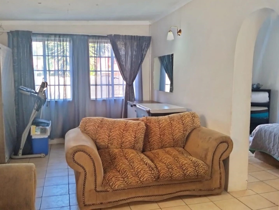 3 Bedroom Property for Sale in Verwoerdpark Gauteng
