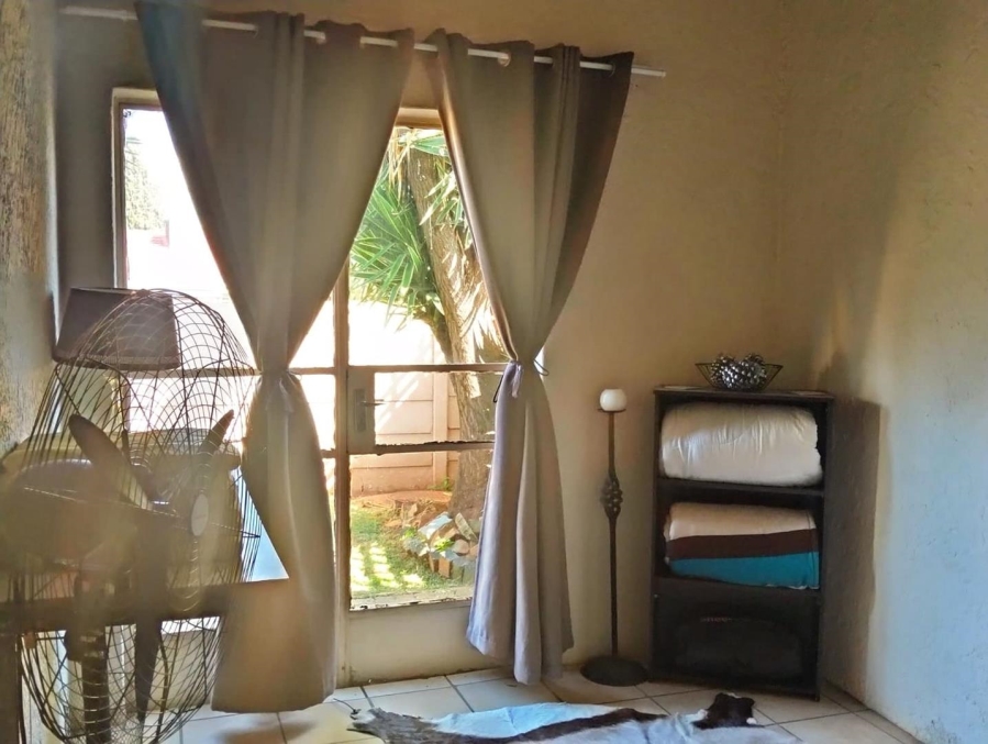 3 Bedroom Property for Sale in Verwoerdpark Gauteng