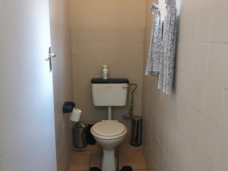3 Bedroom Property for Sale in Verwoerdpark Gauteng