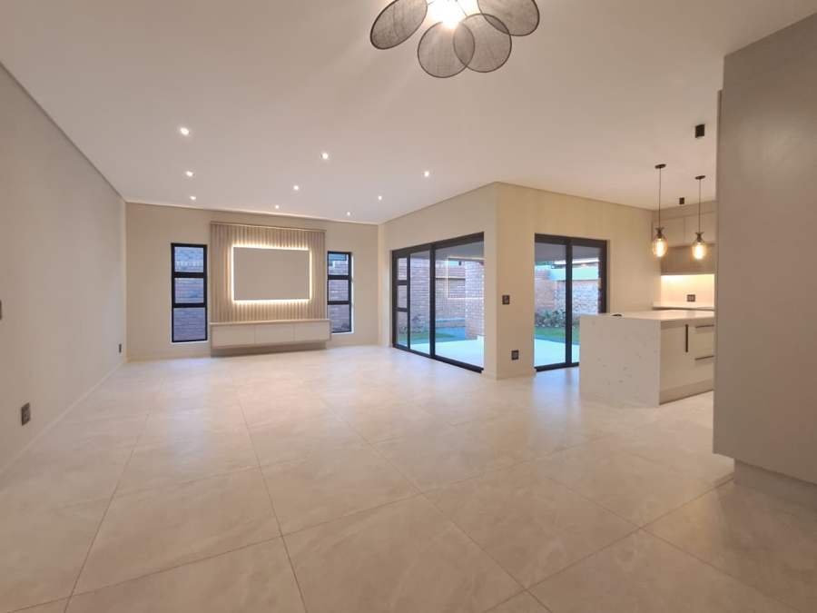 2 Bedroom Property for Sale in Brackenhurst Gauteng