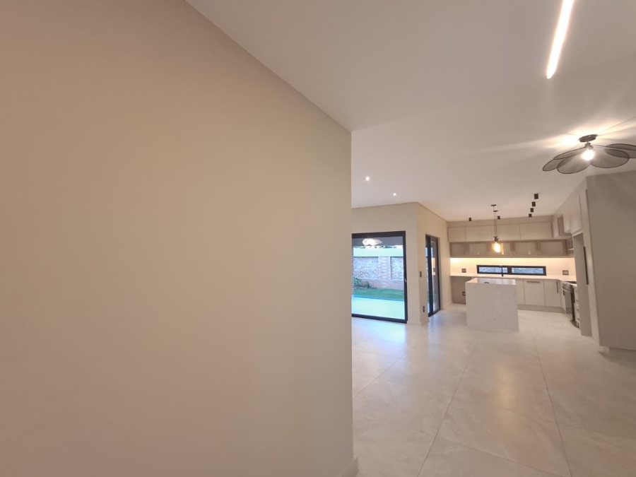 2 Bedroom Property for Sale in Brackenhurst Gauteng