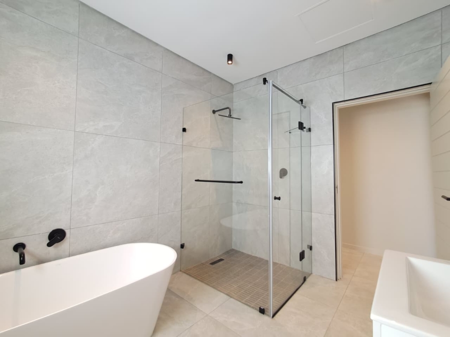 2 Bedroom Property for Sale in Brackenhurst Gauteng