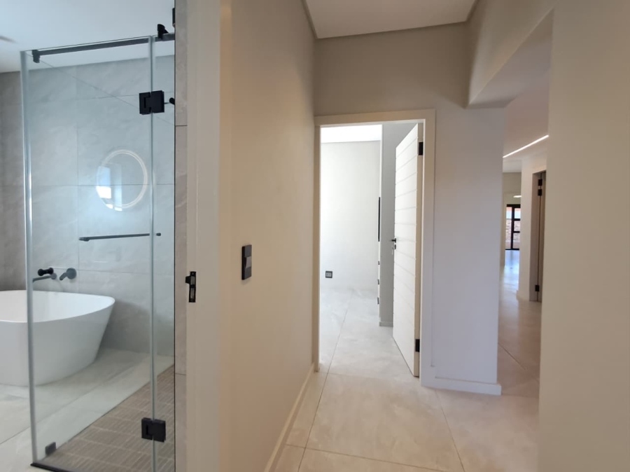 2 Bedroom Property for Sale in Brackenhurst Gauteng
