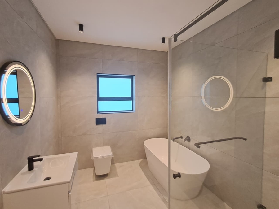2 Bedroom Property for Sale in Brackenhurst Gauteng