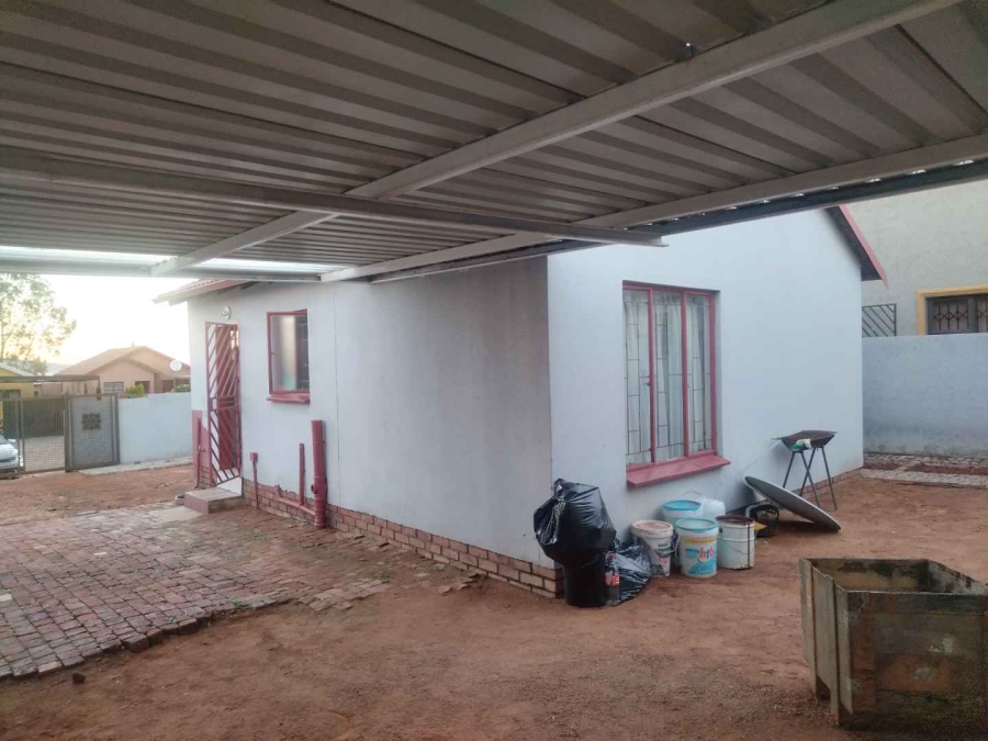 2 Bedroom Property for Sale in Soshanguve VV Gauteng