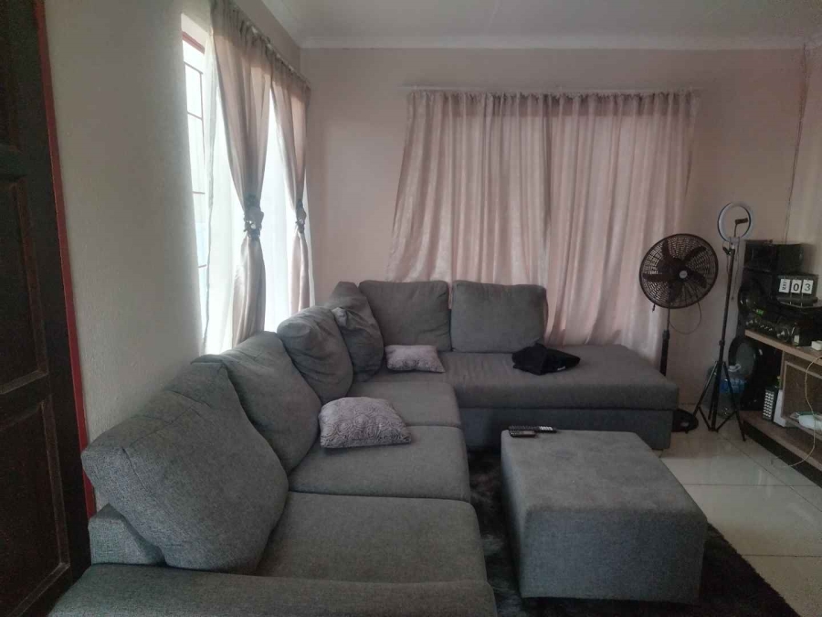 2 Bedroom Property for Sale in Soshanguve VV Gauteng