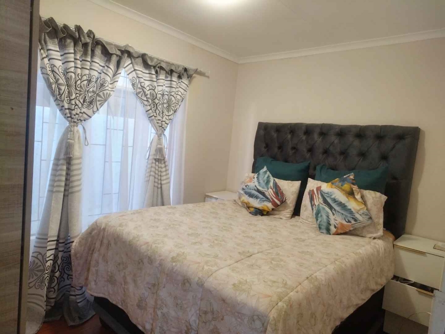 2 Bedroom Property for Sale in Soshanguve VV Gauteng