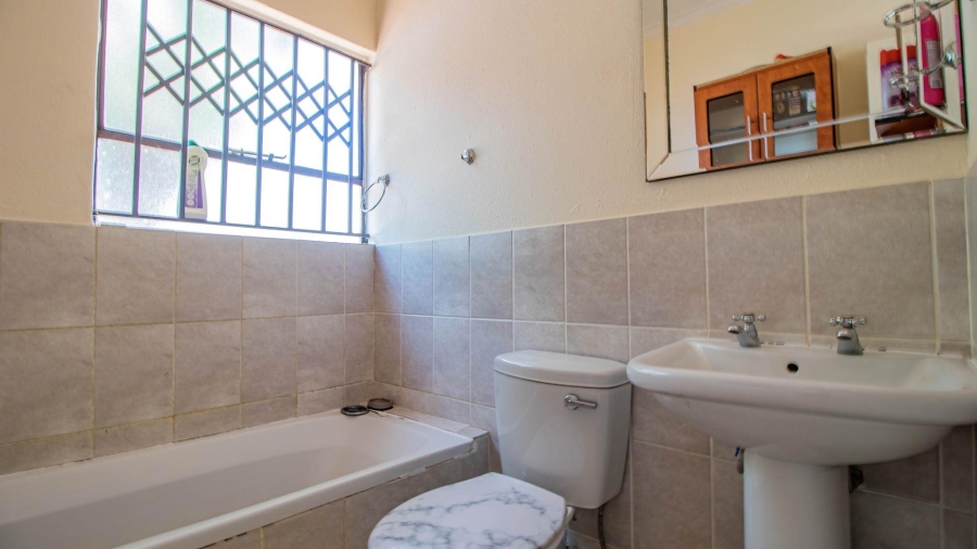 3 Bedroom Property for Sale in Heatherview Gauteng