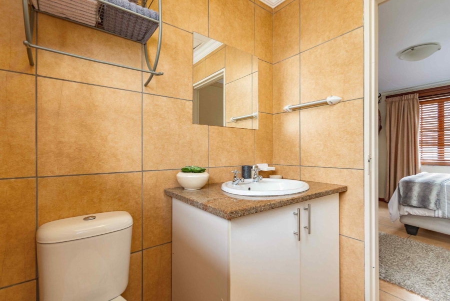 To Let 1 Bedroom Property for Rent in Boardwalk Gauteng