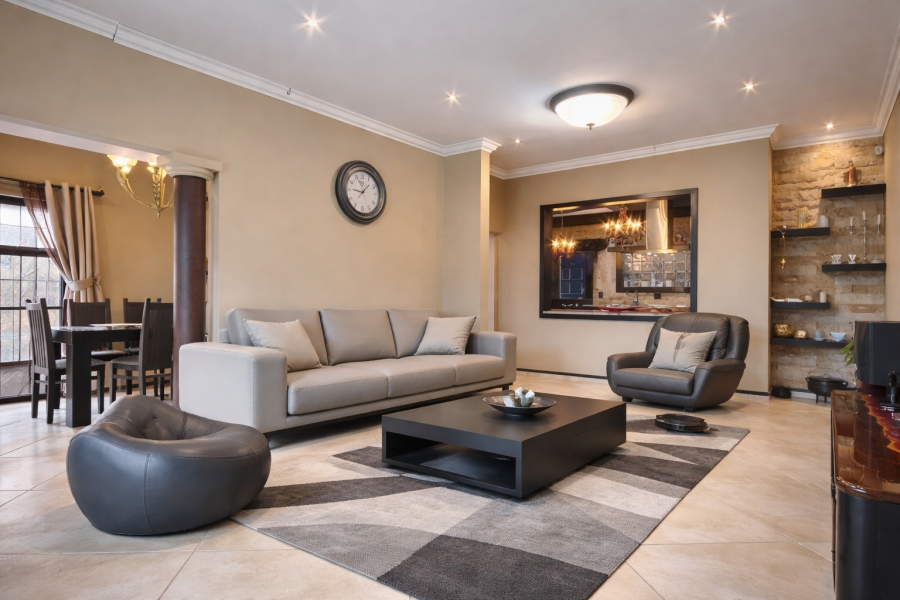 6 Bedroom Property for Sale in Glen Marais Gauteng