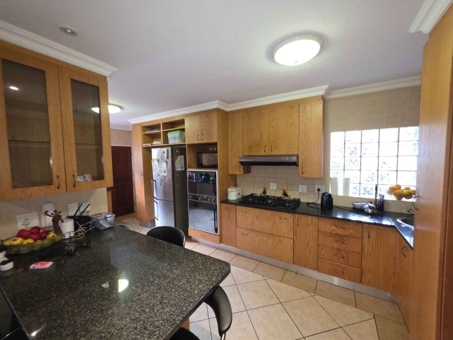 To Let 4 Bedroom Property for Rent in The Wilds Gauteng