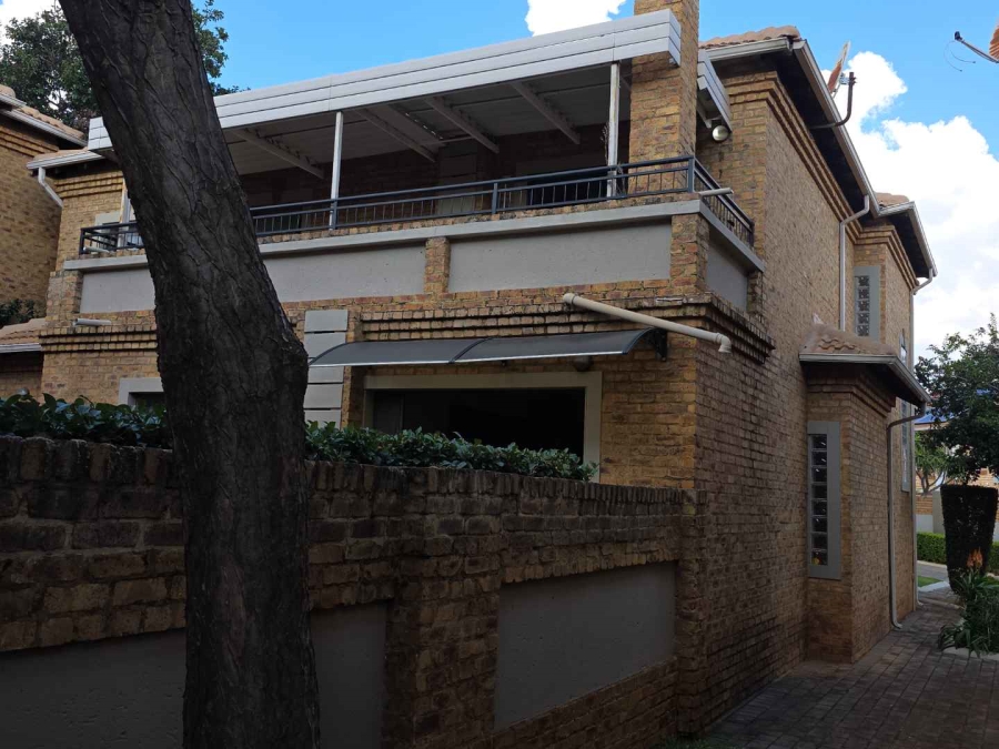 To Let 4 Bedroom Property for Rent in The Wilds Gauteng