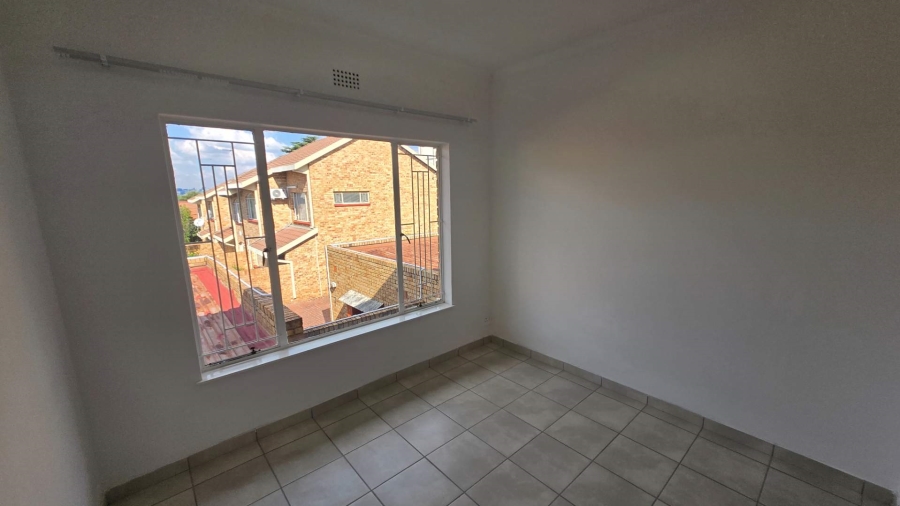 To Let 3 Bedroom Property for Rent in Kensington B Gauteng