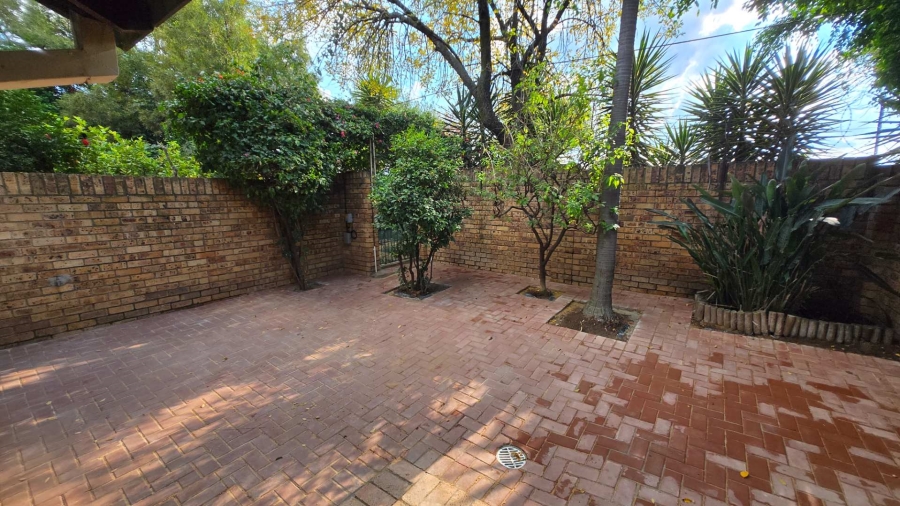 To Let 3 Bedroom Property for Rent in Kensington B Gauteng